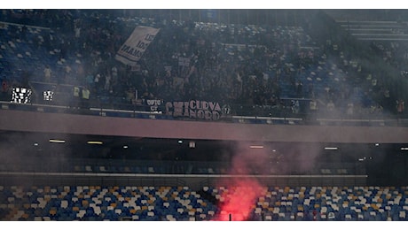 Napoli-Palermo, scontri tra la curva e il settore ospiti: l’accaduto