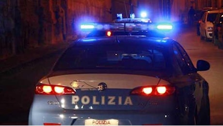 Milano, 16enne seviziato per ore in una cantina: gli abusi filmati con il cellulare e il sospetto di un «giro» più ampio