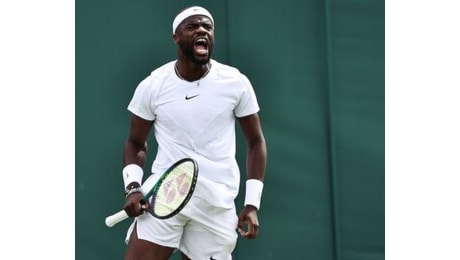 Tiafoe perde le staffe e inveisce contro l'arbitro a fine partita: Vaff***ulo (VIDEO)