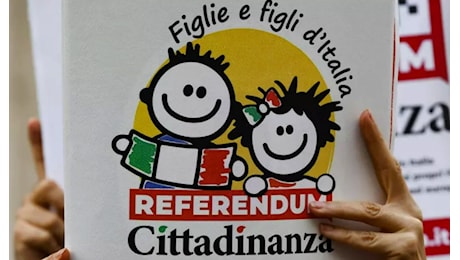 Obiettivo raggiunto - Il referendum sulla cittadinanza supera le 500mila firme, ecco cosa prevede il quesito