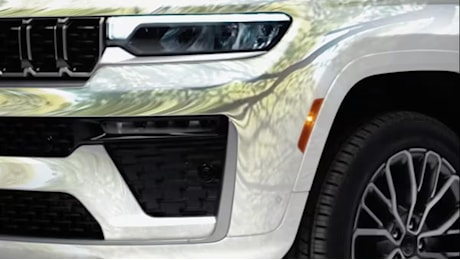 Jeep Grand Cherokee 2026: in arrivo il restyling del bestseller americano