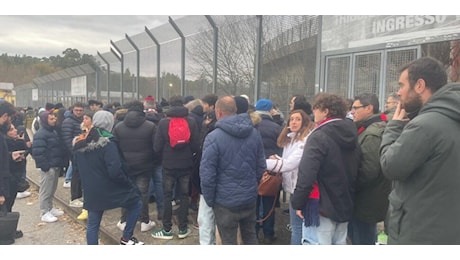 Il derby di Calabria, tutto pronto per Cosenza-Catanzaro. I tifosi di casa: Peggio di così è impossibile VIDEO