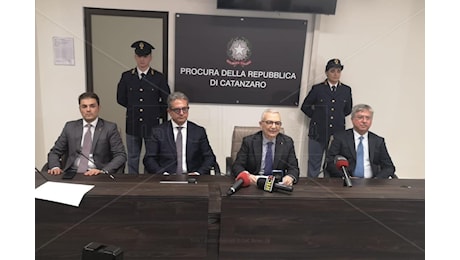 «A Crotone i trafficanti di droga guadagnano tanto mentre i loro “clienti” muoiono»: l’allarme di Capomolla