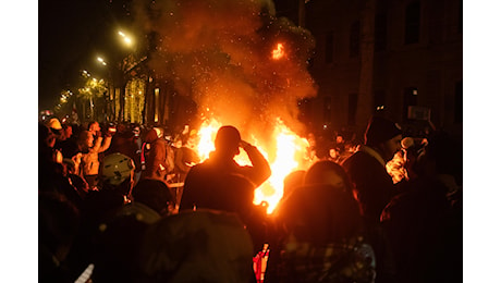 Scendiamo in piazza fino a nuove elezioni. Voci dalla protesta georgiana - FOTO