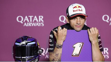 MotoGP Qatar, paura per Martin: cade e viene centrato da Di Giannantonio, in ospedale per controlli