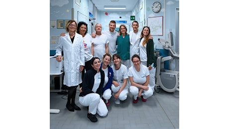 Mediaset ferma “The Couple” e dona il milione di euro al Gaslini