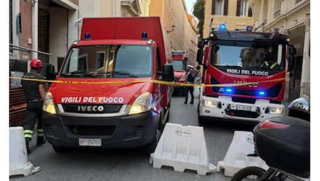 Roma, crolla l’ascensore durante i lavori: morto un operaio, feriti altri due