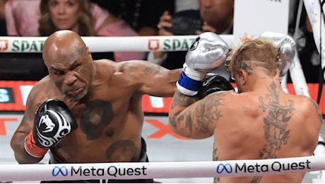 «Iron» Mike Tyson battuto ai punti dal pugile-youtuber Jake Paul