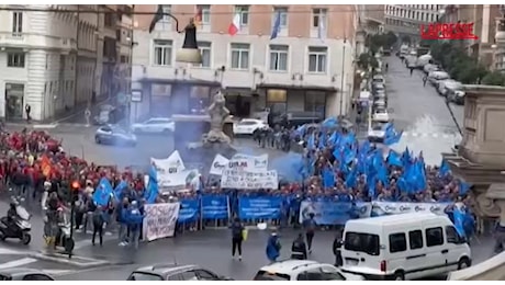 Roma, sciopero metalmeccanici: la manifestazione in piazza Barberini