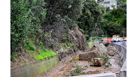 Maltempo: allerta massima in Liguria, frane e corsi d'acqua in piena