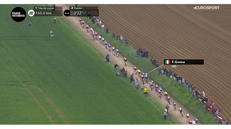 Subito un problema per Ganna! Foratura al primo settore di pavè - eurosport.it