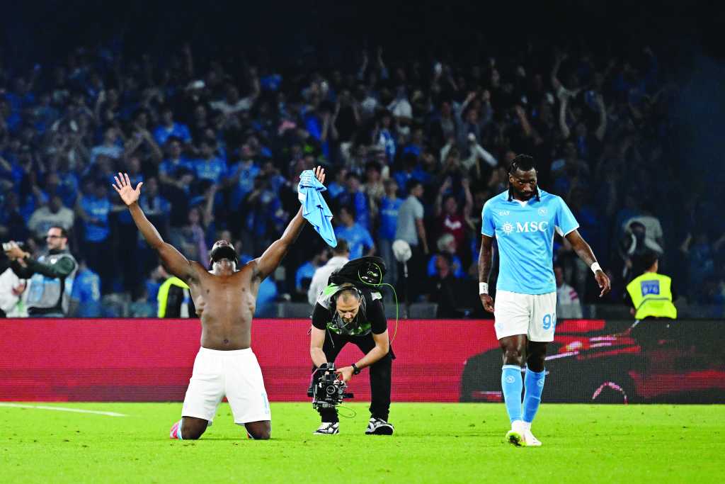 Napoli Campione d'Italia: Esplode la Gioia, Festa in Città!