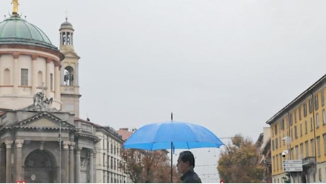 Previsioni meteo: massima allerta nel weekend, pericolo alluvioni al Sud per il vortice mediterraneo