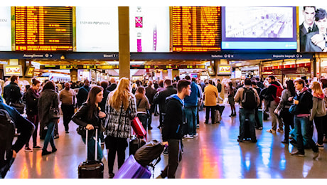 Caos treni, altro che chiodo: batterie scariche, linea di backup fuori uso e nessun avviso