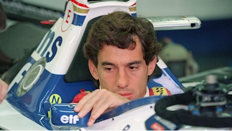 Ayrton Senna, l'ultimo weekend a Imola: il caldo anomalo, il motore Ferrari che non arriva, le lacrime per la morte di Ratzenberger. «Non era mai successo che ci snobbasse»