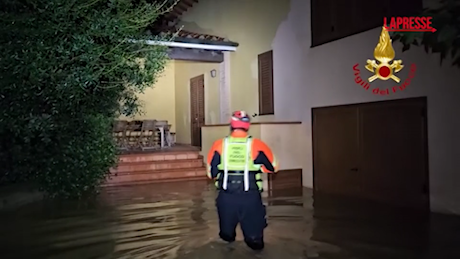 VIDEO Pisa, neonato e nonna dispersi in piena torrente Sterza