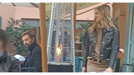 Chiara Ferragni a Roma insieme al nuovo fidanzato Giovanni Tronchetti Provera: la foto dopo lo sfogo sull'anno più difficile della mia vita