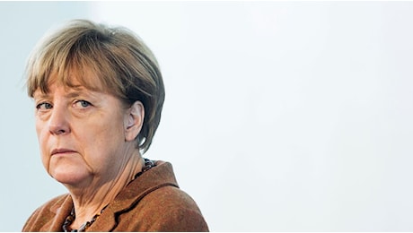 Angela Merkel: Sapevo che Putin è un nemico dell'Europa. Non ho fatto cadere io Berlusconi