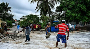 Uragano Beryl, è allerta ai Caraibi e in Messico: raggiunta la categoria più alta delle tempeste tropicali. Co
