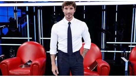 Affari Tuoi, Stefano De Martino di stucco: la reazione è tutta napoletana