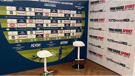 Calciomercato, le ultime news: accelerata per Tessmann, domani le visite di Martinez