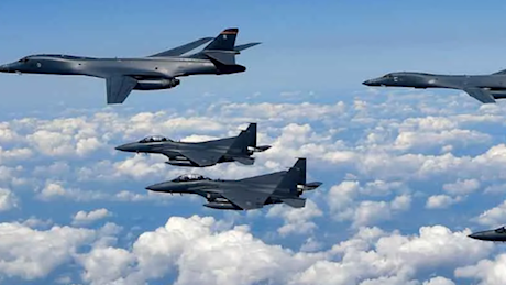 Nato-Cina, scambio di fuoco verbale. E su Taiwan volano 56 caccia di Pechino