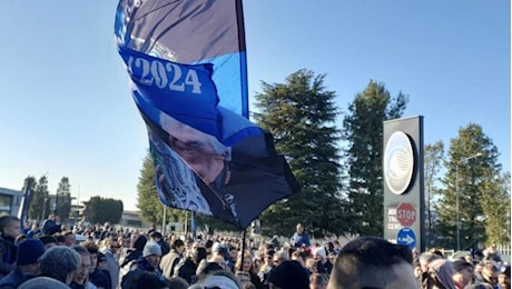 Bergamo: I video dei tifosi che salutano l'Atalanta in partenza per la Supercoppa in Arabia