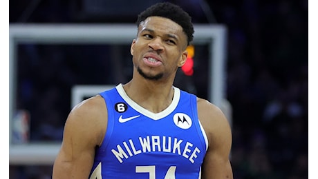 NBA, Giannis Antetokounmpo sul montepremi della NBA Cup: “Non ci penso, voglio solo vincere”