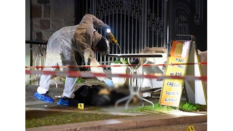 Tragedia di Capodanno a Villa Verucchio, in un video l’appello del carabiniere: «Fermo, che fai, fermo per favore, vuoi morire?»