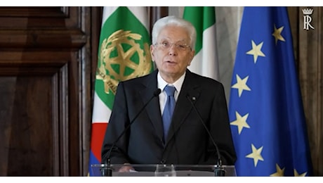 Sanità, Mattarella: “Superare i divari territoriali”. E sui giovani ricercatori all’estero: “È interesse nazionale che raggiungano risultati qui”