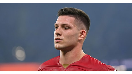 Infortunio Jovic, la nota del Milan: intervento chirurgico e tempi di recupero