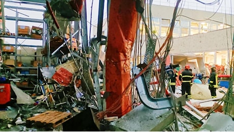 Incidente sul lavoro alla Toyota Handling di Bologna, “un morto e almeno tre feriti gravi”