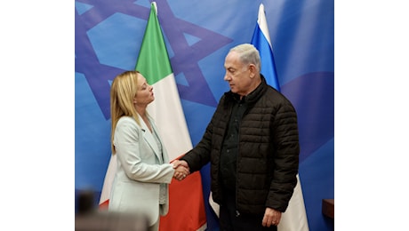 Meloni chiama Netanyahu: Attacchi ai caschi blu inaccettabili. Il premier israeliano: Unifil si ritiri