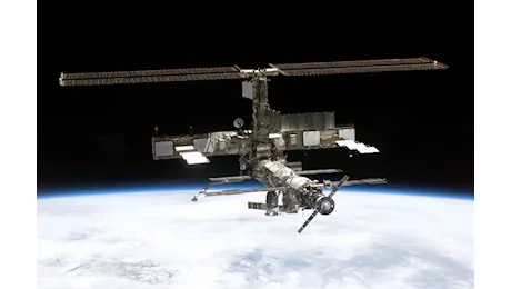 Allarme sulla Iss, la Nasa teme un cedimento catastrofico. La perdita fa litigare Usa e Russia