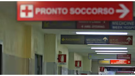 Su una barella del pronto soccorso per 8 giorni: «Così mia madre è morta in ospedale», la denuncia della figlia di una 76enne