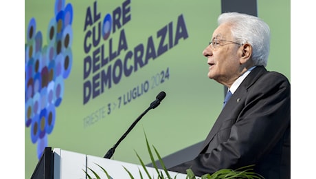 Mattarella: Senza valori la democrazia implode - DIRE.it