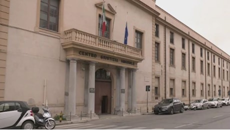 Palermo, tre detenuti evadono dal carcere minorile calandosi dalle mura con le lenzuola